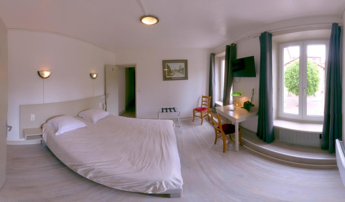 Saint-Paulien Logis Hotel Restaurant Des Voyageurs מראה חיצוני תמונה